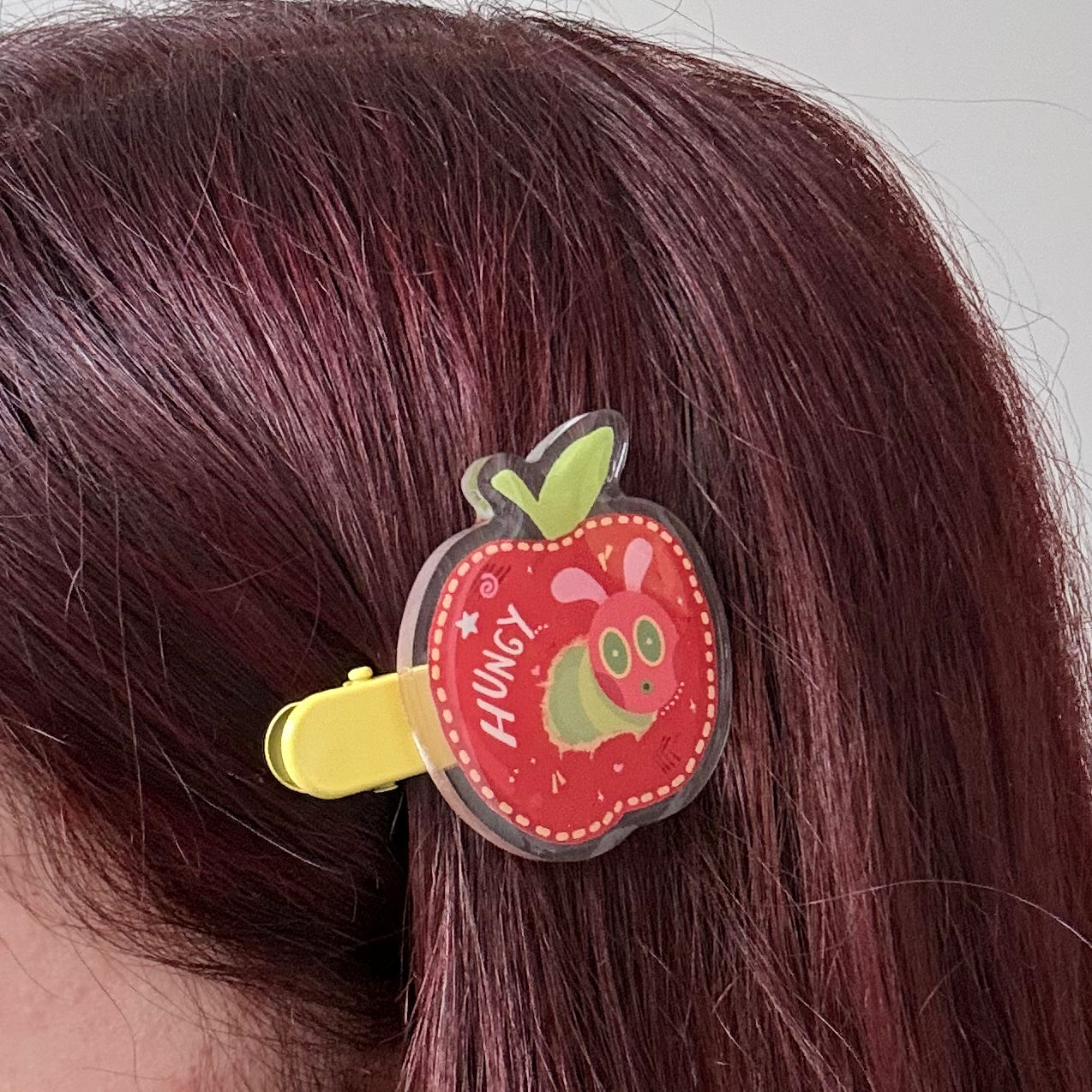 Hungy caterpillar hair clip
