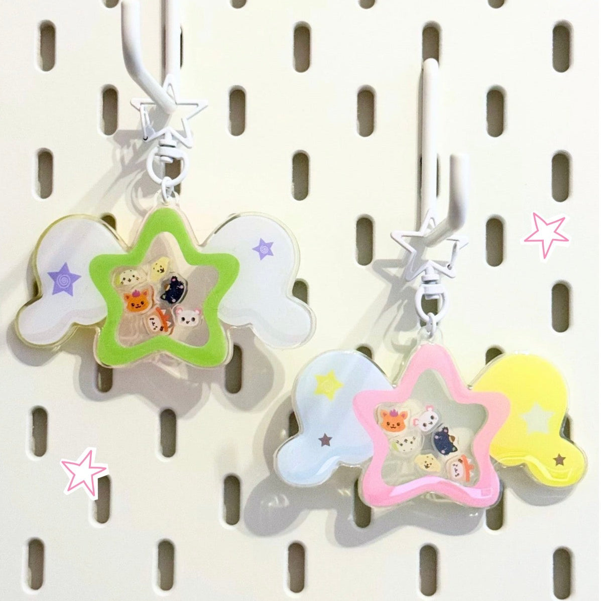 Wichu shaker keychain ( double sided )
